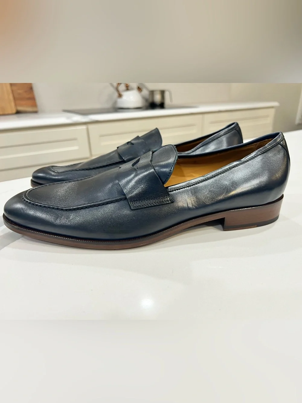 🚨PRICED TO SELL🚨 To Boot NY Navy Loafers 9